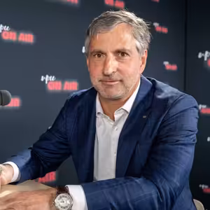 UPCE On Air: Chemie je základem všeho, říká prezident Svazu chemického průmyslu Daniel Tamchyna