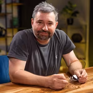 Pavel Vondráček ~ Kdo zůstává na home office, kreativně hnije