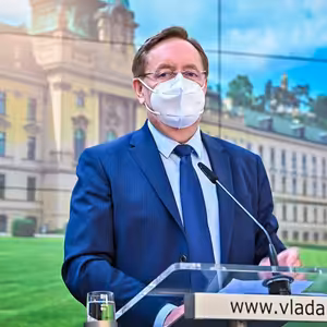 Vláda odsouhlasila: V pondělí se otevřou zahrádky restaurací a rozběhne se kulturní život