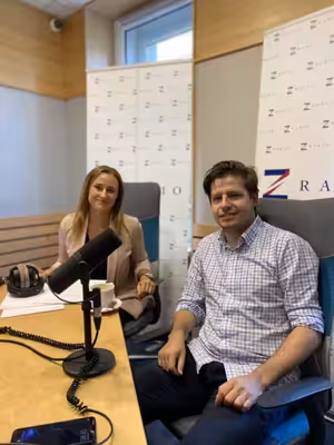 Politici jsou tvrdohlaví, nemyslím si, že je naučíme mluvit vždycky pravdu, říká koordinátor projektu Demagog Petr Gongala