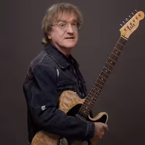 Miro Žbirka byl velký melodik a příklad profesionála. Byl pyšný, že je poloviční Angličan, říká Bezr