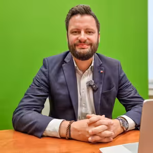 Co se stalo s kampeličkou? Stamiliony exsenátorovi ODS. Co se Fiala snaží zamést? | Čau Praho #137