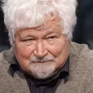 Pithart: Evropa v ochraně svých lidí úplně selhala. Nedůvěru ve stát z Čechů nikdo nevymlátí