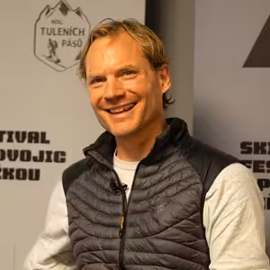 Osmitisícovka za 17 hodin: 7,47 kg vybavení, 380 ml vody a žádná rezerva | extrémní alpinista a skialpinista Benedikt Böhm