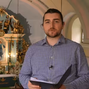 Prenasleduješ alebo utekáš?