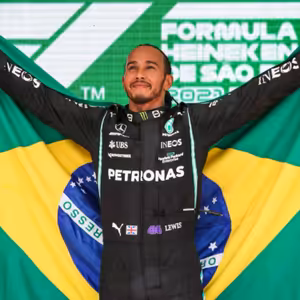 19. EisKing DEBRIEFING - Šach mat Ayrtona Hamiltona? Kde sa vzal kozmický výkon Mercedesu?