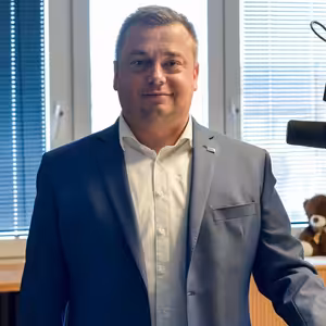 Martin Hošták - Podnikatelia odmietajú pravidelne platiť za pád preferencií Smeru