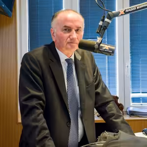 Eugen Jurzyca - Vláda by mala viac skresávať dlh, lebo sa nám darí