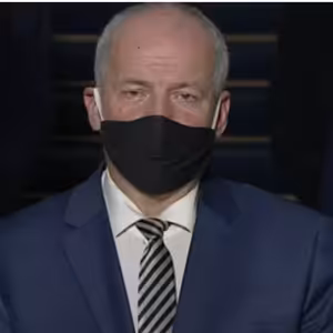 Pomozte mi v mé práci, žádal Prymula národ. Byl to projev státníka? Proč nepromluvil Andrej Babiš? A co čekat od projevu prezidenta Zemana? Poslechněte si speciál DVTV