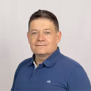 Patrik Nacher hostem Marka Stoniše