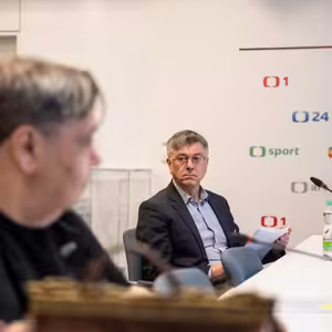 Jak dal ředitel ČT munici vládním politikům, kteří usilují o vliv ve veřejnoprávních médiích