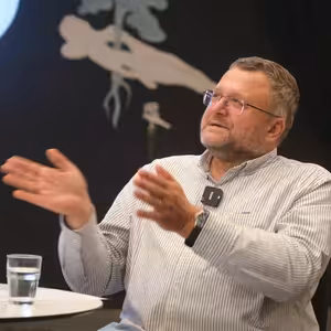 Ohlasy naživo s Tomášem Vrškou: „Les nás nepotřebuje, my potřebujeme les“