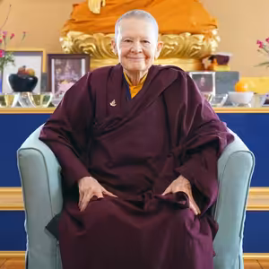 Žijte život v jeho plné šíři a naučte se být zranitelní a selhávat, posílí vás to - Pema Chödrön