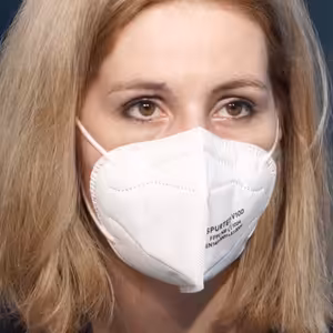 Na alkoholičky se kouká s opovržením, ale být abstinentka se tady nenosí, je to výzva, říká Duffková