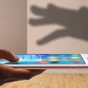 Ep#115 - Útočník může bezkontaktně ovládat smartphone pomocí GhostTouch