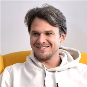 Herec a muzikant VOJTA DYK: "Odepíráme si schopnost vžít se do druhého."