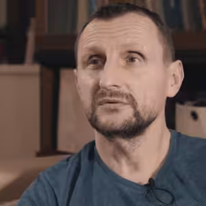 Tomáš - Bezdomovec, narkoman a kriminálník skvělým otcem rodiny