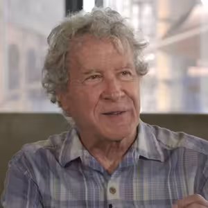 JOHN PERKINS: Na začátku jsem věřil, že dělám dobrou věc