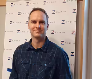 Ondřej Kubal: Nepiju už čtrnáct let, velké procento lidí pije už tak často, že to ohrožuje jejich zdraví. Dealkoholizovaný nápoj prošel procesem, kdy byl alkohol z nápoje odstraněn