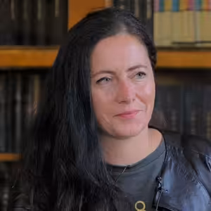 KLÁRA KOLOUCHOVÁ: "Nahoře fouká, ale dole..."