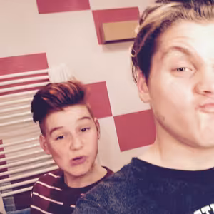 Sledujte pište do chatu a sdílejte 🙈