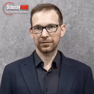 Analytik Vlachynský: Vláda dá radšej na ministerstvo športu ako na platy zdravotníkov!