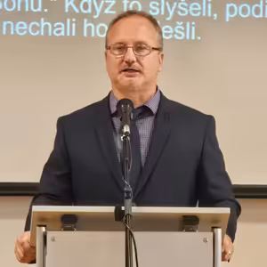 Roman MIČÁNEK: Mé království není z toho světa (27. 9. 2025)