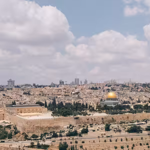 Služby Božie 4. 8. 2024 | Počuli sme, že s vami je Boh