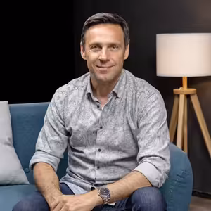 Roman Vojtek otevřeně o bolestném rozvodu, ztrátě rodičů i výchově dětí jinak, než byl on