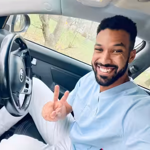 Lekár, herec a tanečník, to všetko zvláda exotický Victor Ibara