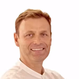 Nezávislý badatel Dluhý: Úroveň vzdělání studentů se snižuje