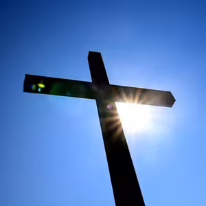 Muž se modlí za svou ženu, která po 6 letech otěhotní.