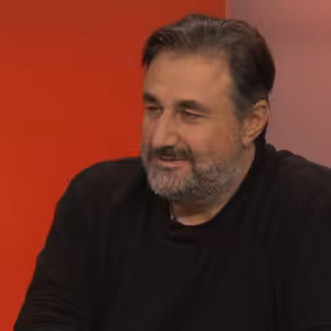 Petros Michopulos: Okamura se lísá k Babišovi. Fiala musí vyměnit ministry / 18. 10. 2023