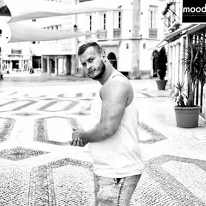 EP.86 DOMINIK HOLÍČEK - Umenie žiť nekonvenčne a robiť si srandu zo svojich tráum