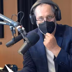 Pavol Tuchyňa - Na Slovensku funguje množstvo starých výťahov s nevyhovujúcim zabezpečením dverí