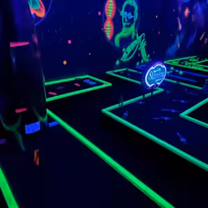 118. Světelný Minigolf Brno