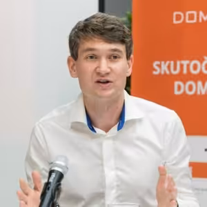 50 - Architektura a technické řešení automatizace Domotronu