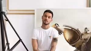 Je to vyvrcholení mé patnáctileté práce, říká fotograf Martin Stranka o své výstavě s názvem Dechem. Ta byla po pauze znovu otevřena