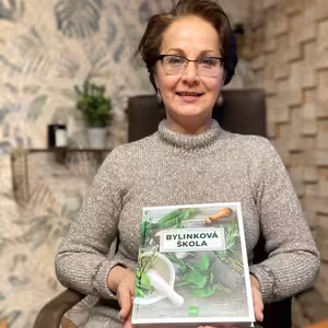 „Všetky liečivé recepty mám odskúšané a potvrdené odborníkmi,“ tvrdí bylinkárka I.Henzelyová