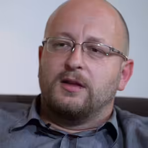 Rozhovor s Jakubem Čihákem, ředitelem organizace R-mosty, o pomoci ukrajinským Romům