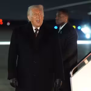 .konfrontácie: Kam kráčaš, Amerika? A kam kráčame my?