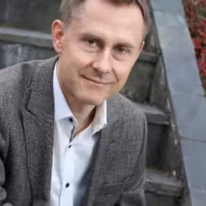 S poplatky u lékaře jsme přestřelili, ani korunové navýšení u lidí neprojde, tvrdí Hroboň