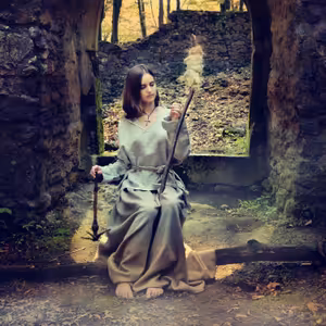 Pohádková košile z kopřiv