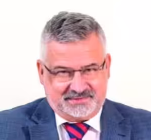 Podle šéfa školských odborů Františka Dobšíka se další rozvolnění ve školách bude týkat dvě stě tisíc zaměstnanců a jednoho a půl milionu žáků.