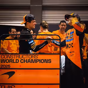 Neférový útok? Norris pritvrdil a Piastri vypol šéfa | EisKing DEBRIEFING 18/24 (opravený zvuk!)