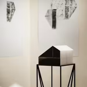 Galerie OFF/FORMAT: Shapeshift (Zuzana Bartošová, Andrea Uváčiková)