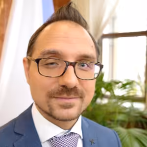 Trh sociálních služeb křiví státní dotace, říká David Pospíšil