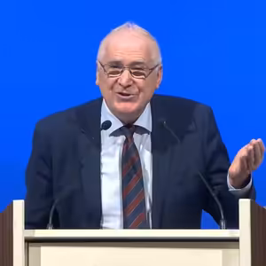 Jozef Bajusz • Kopej příkop