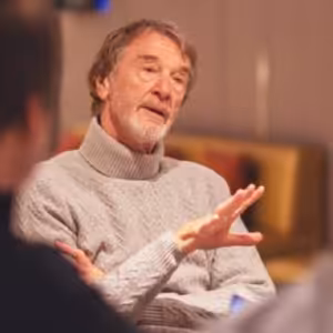 Ten Hag dostal od INEOSU dôveru, Ratcliffe si kopol do Glazerovcov