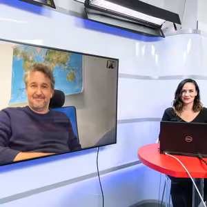 Klausovo „totální sobectví“. Petr Smejkal o exprezidentovi bez roušky, čipování a nedůvěře lidí